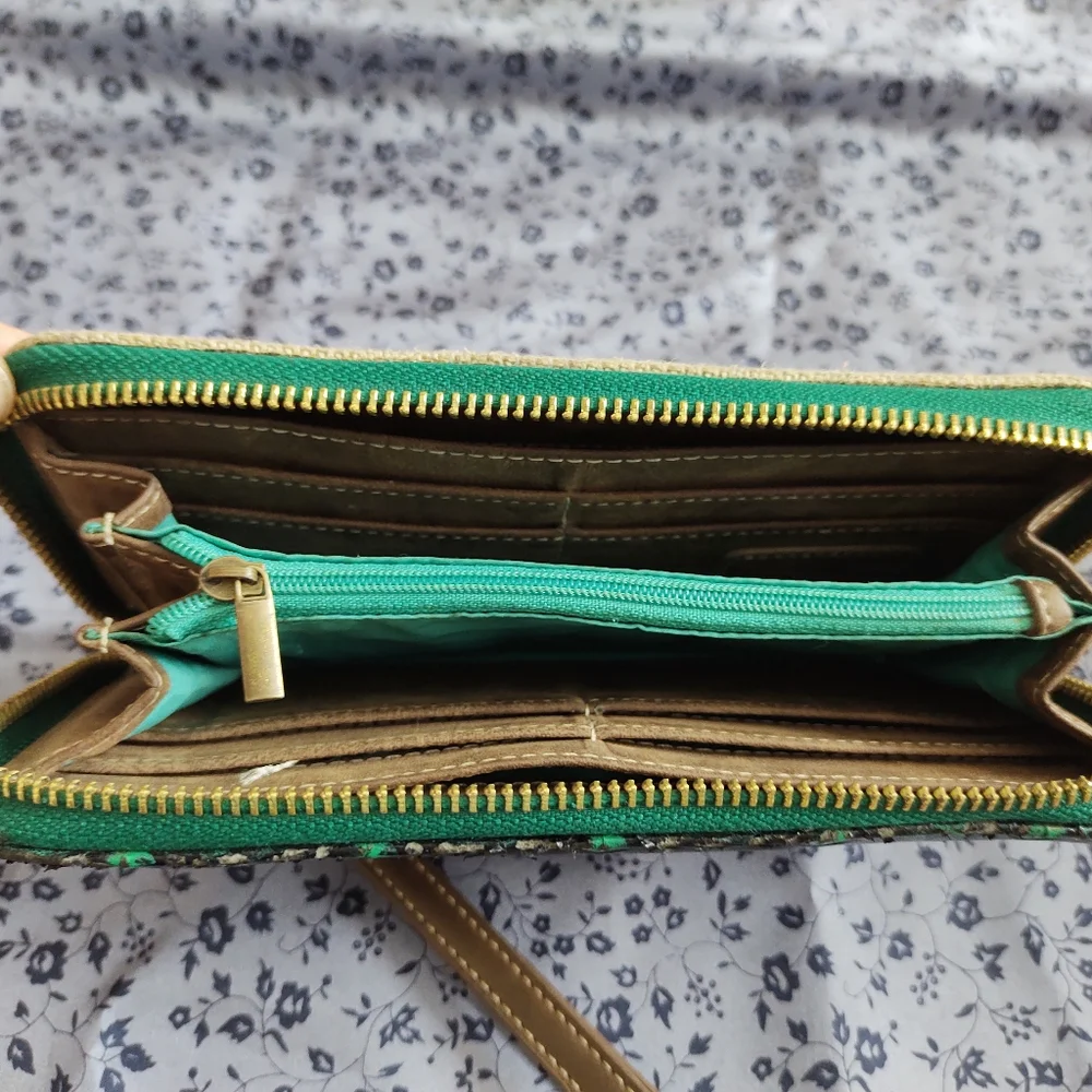 Catchfly Wallet - Picture 3 of 3
